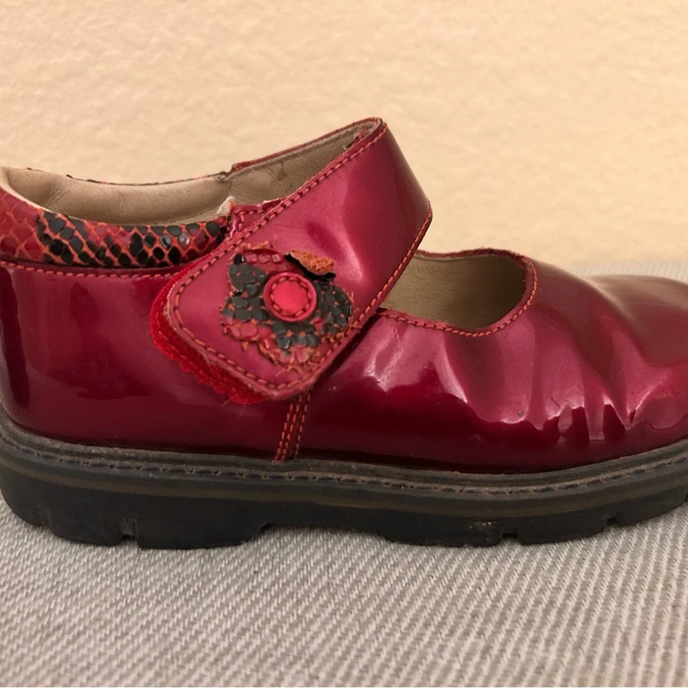 Elefanten Girls Red Patent Leather Mary Jane Shoes  Sz US 27 W (10 T)